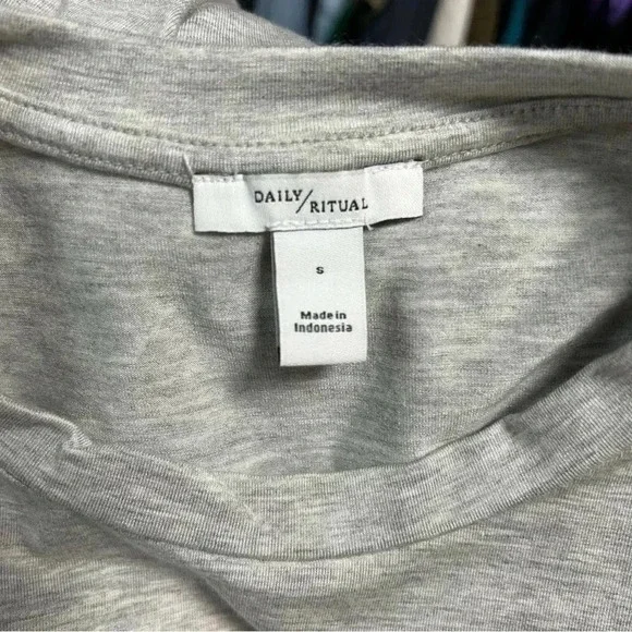 Daily Ritual Top - Picture 4 of 5